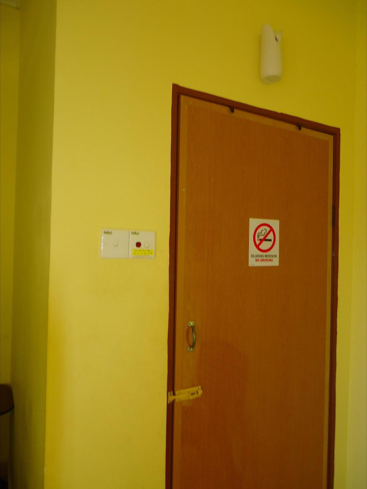 D'Pinggir Guest Room Kuala Tahan Kültér fotó